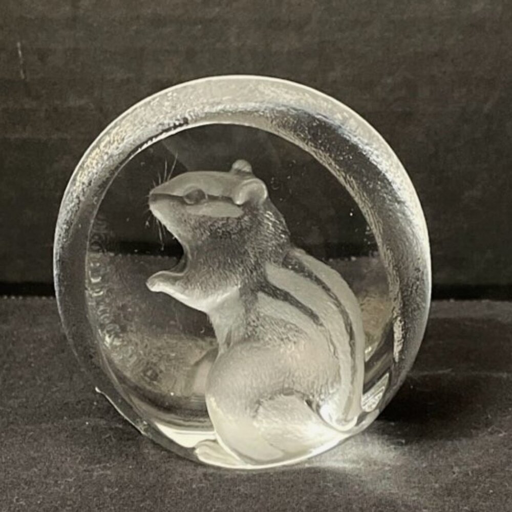 Mats Jonasson Sweden Crystal Paperweight Chipmunk 3D Etched Frosted Signed